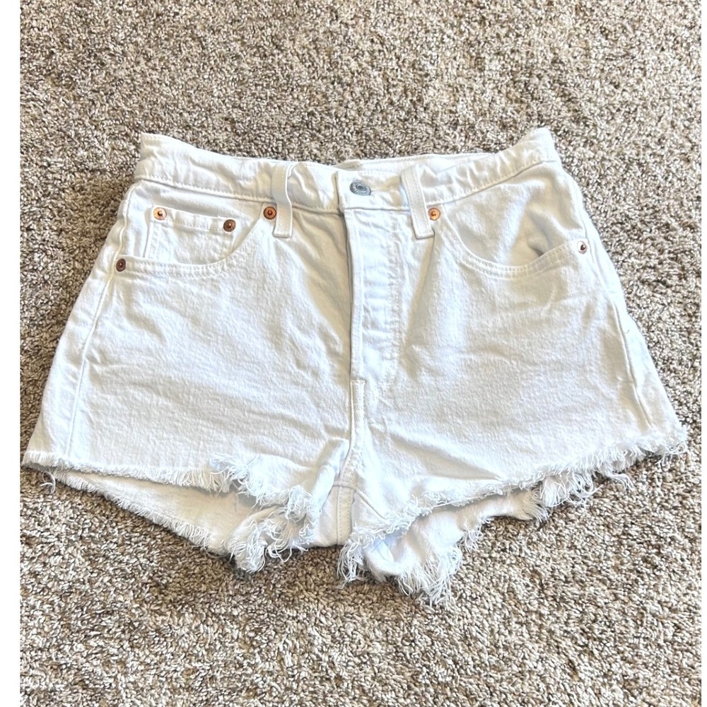 Levis 501 Original High Rise White Denim Cut Off Shorts 56327-0117 SZ W25